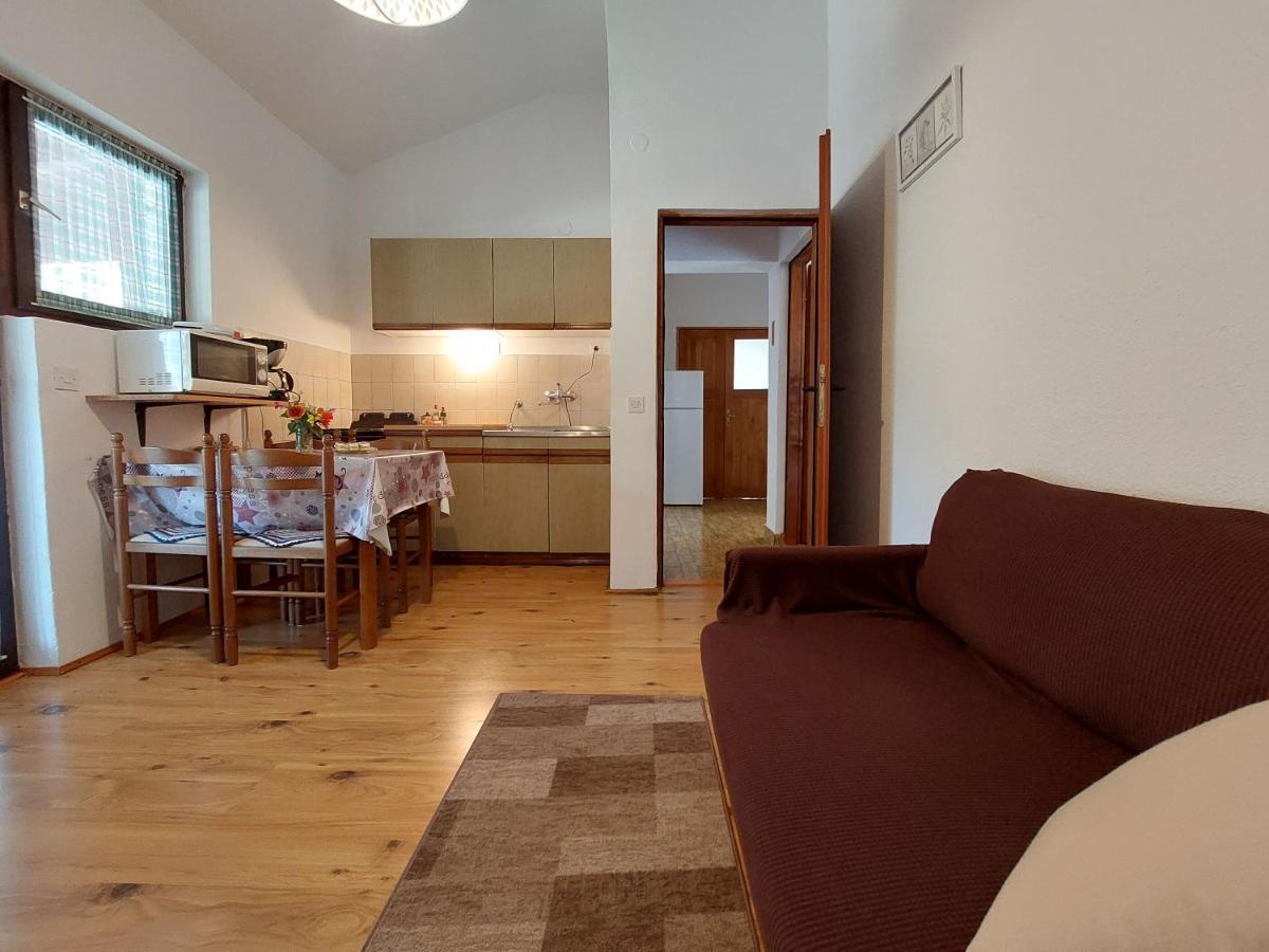 Apartments Vilim Pinezići Dış mekan fotoğraf