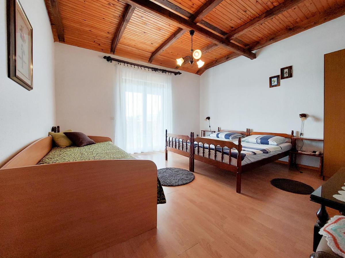 Apartments Vilim Pinezići Dış mekan fotoğraf